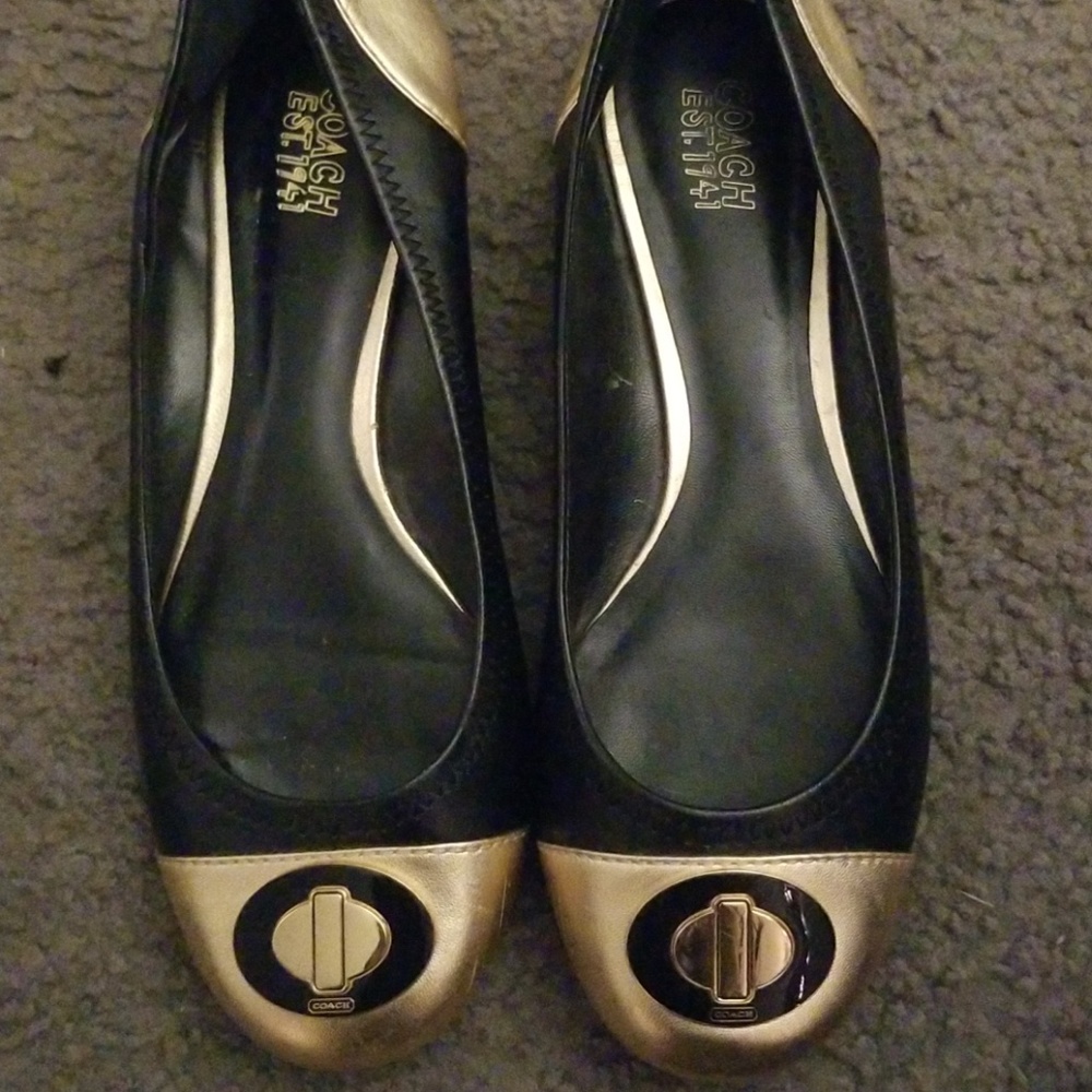 Coach flats